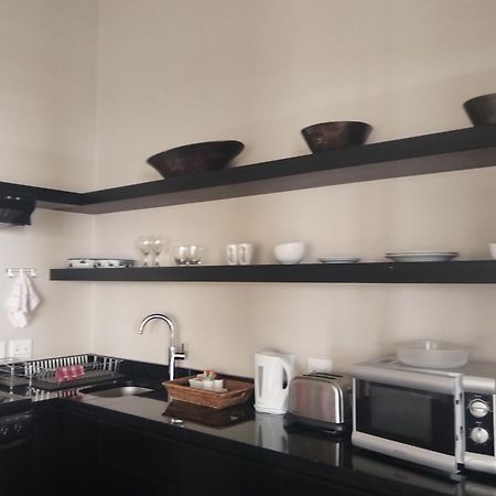 Ana'S Place Apartments Моссел-Бей Экстерьер фото